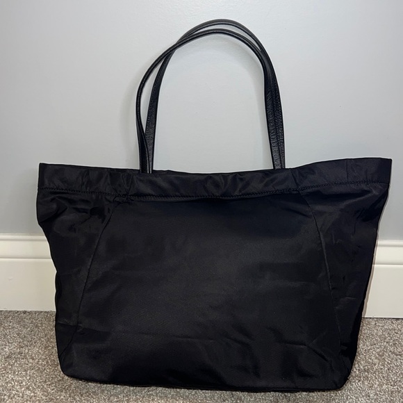 Tory Burch Flower Cluster Tote in Black - Picture 4 of 10